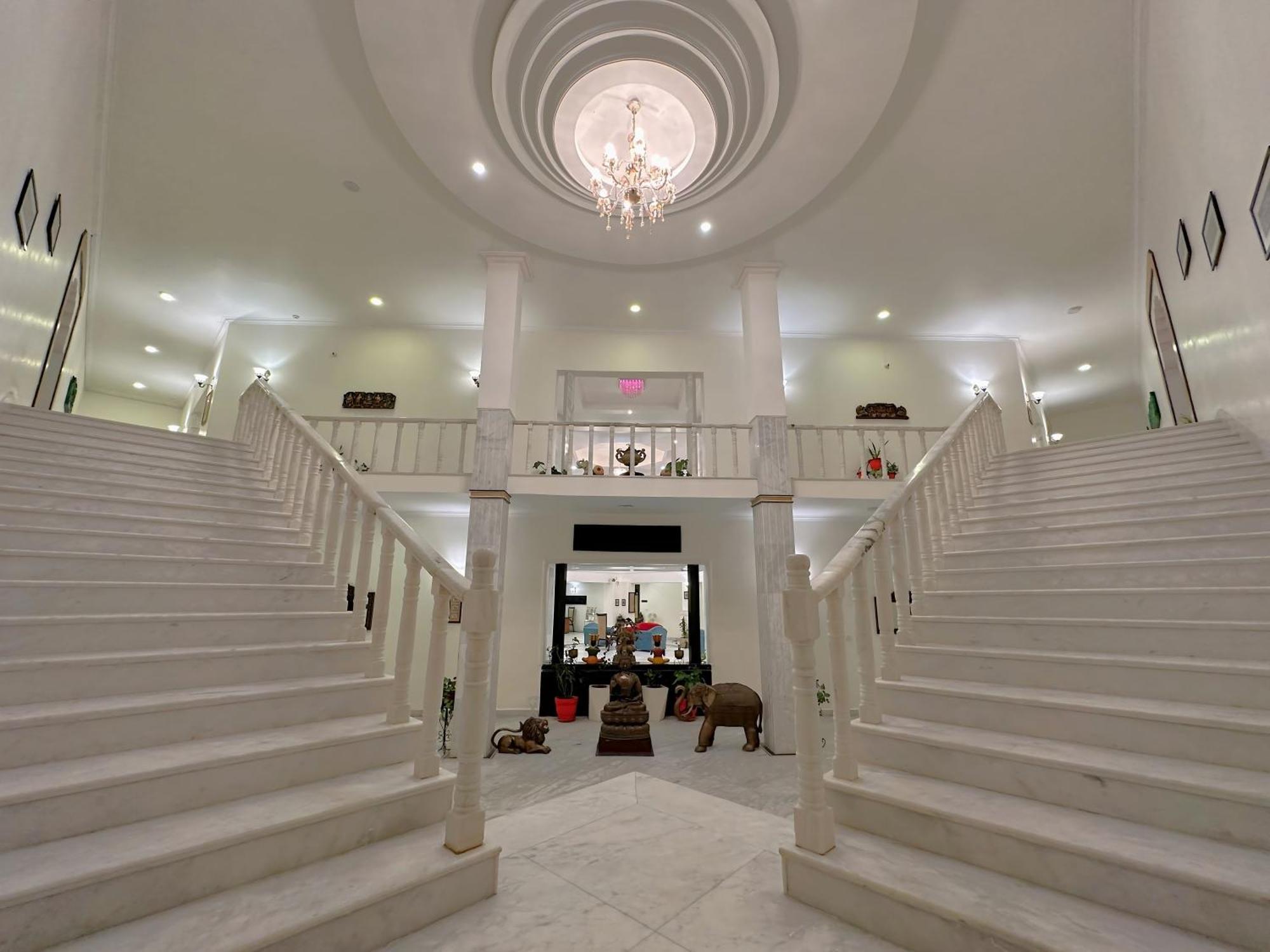 A S Hotels ขชุราโห ภายนอก รูปภาพ